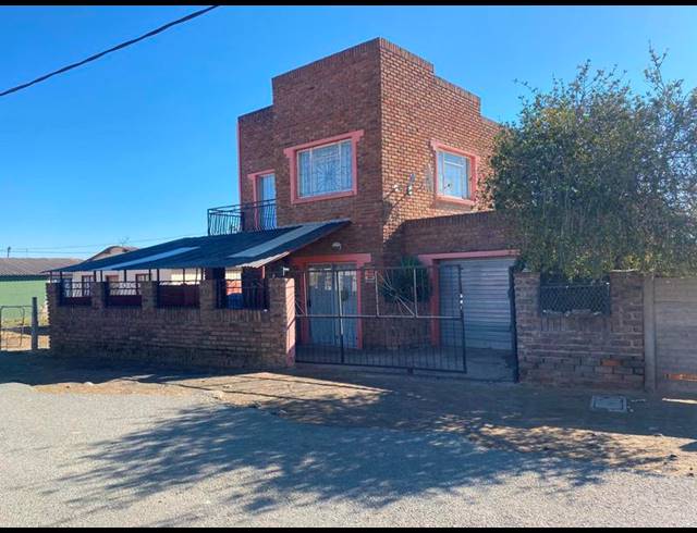 5 BEDROOM HOUSE FOR SALE IN ALOEVALE